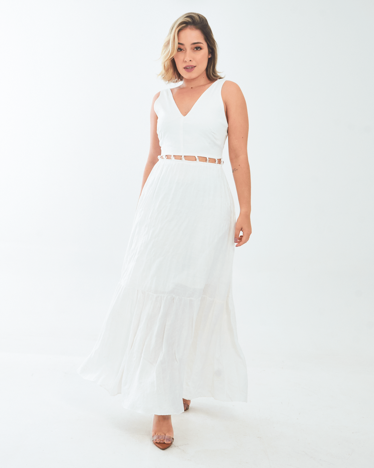 Vestido-Feminino-Bordado-com-Recorte-na-Cintura-FPM-