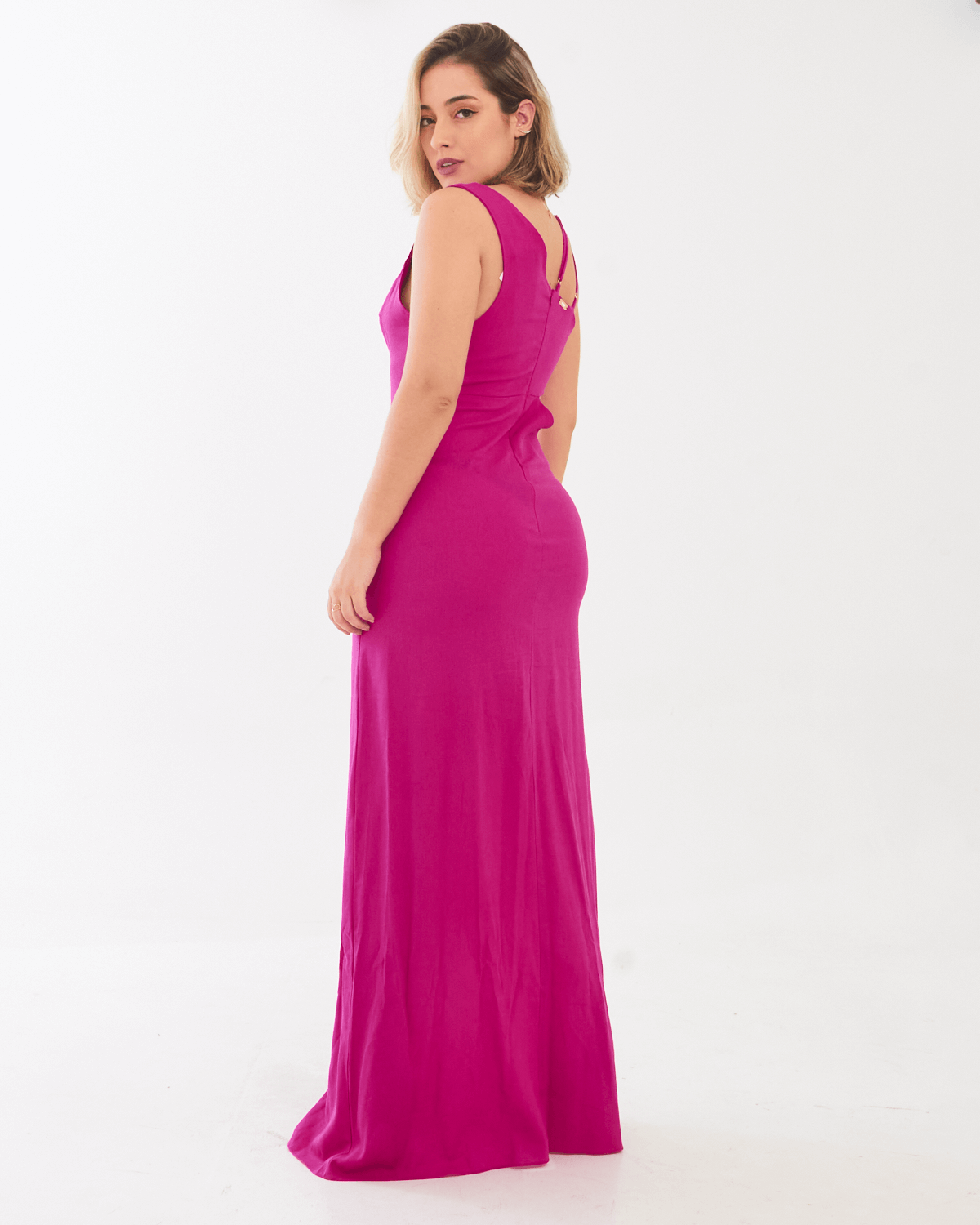 Vestido-Feminino-em-Recorte-Aredes