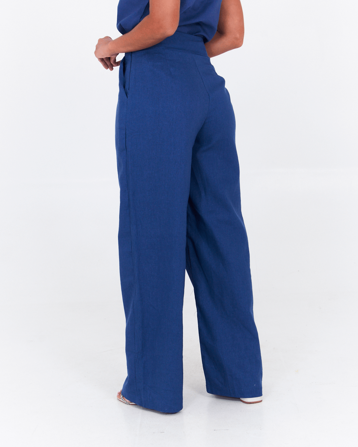 Calca-Feminina-Pantalona-em-Linho-Lunender-